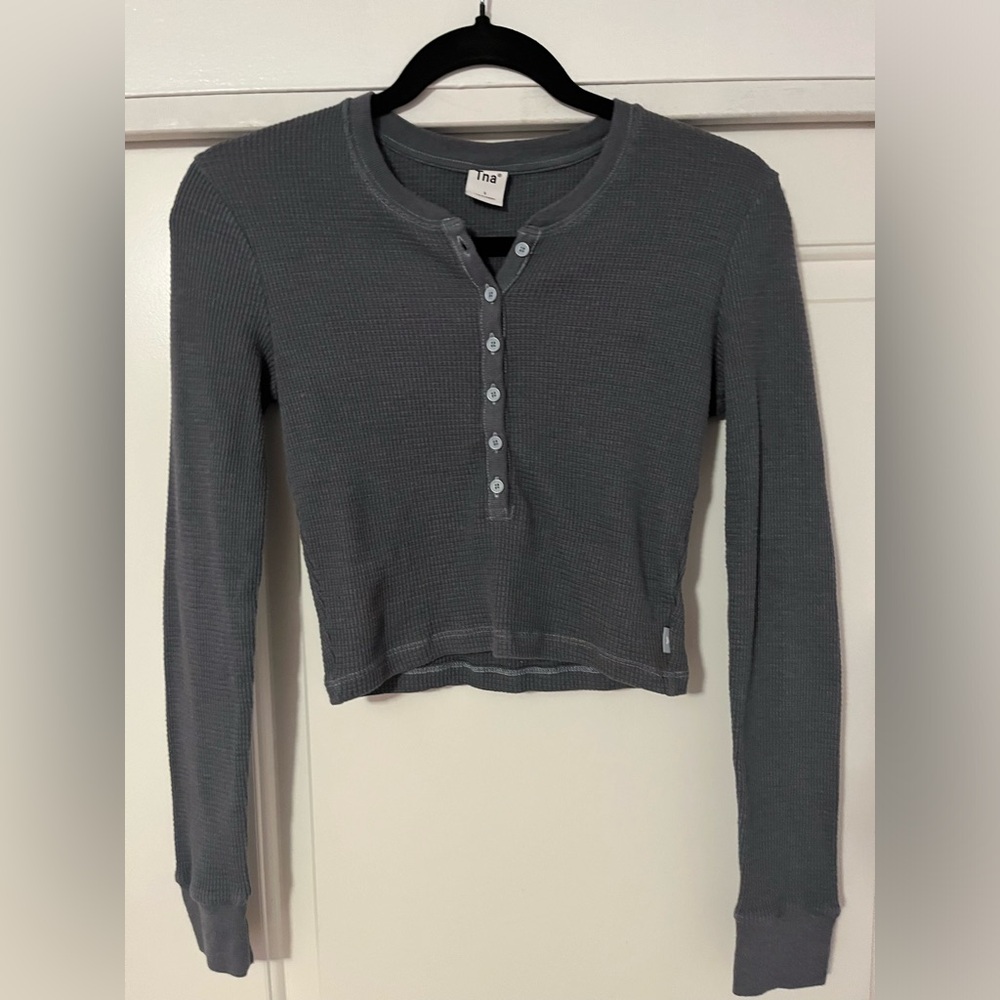 Aritzia dark grey waffle cropped long sleeve